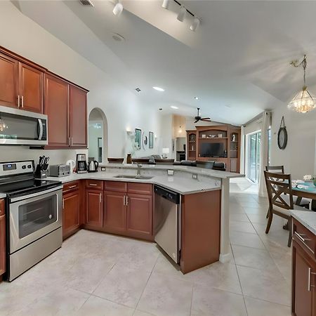 Stunning 5 Bedroom Pool Home Hot Tub 10 Mins To Disney Orlando Exterior photo